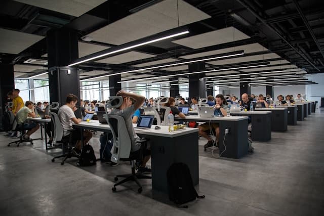 BambooHR vs. Flat-Rate: A 180-Employee Company's Switching Story